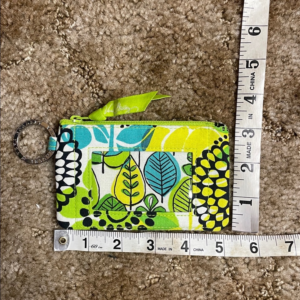 Vera Bradley ID‎ Holder - Picture 2 of 4